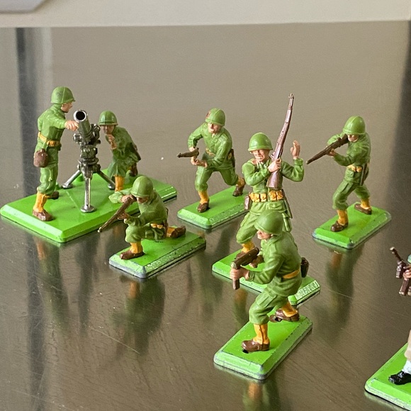 Lot Of 12 Britains Ltd Deetail 1971 American WW2 Soldiers Army Figures - Picture 2 of 10